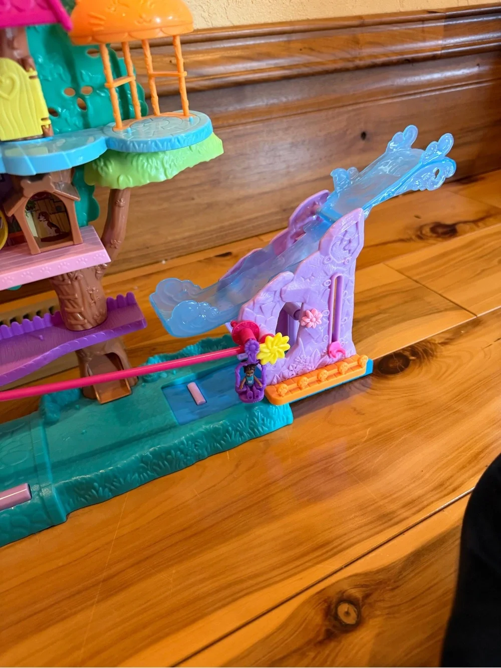 Polly pocket tree house